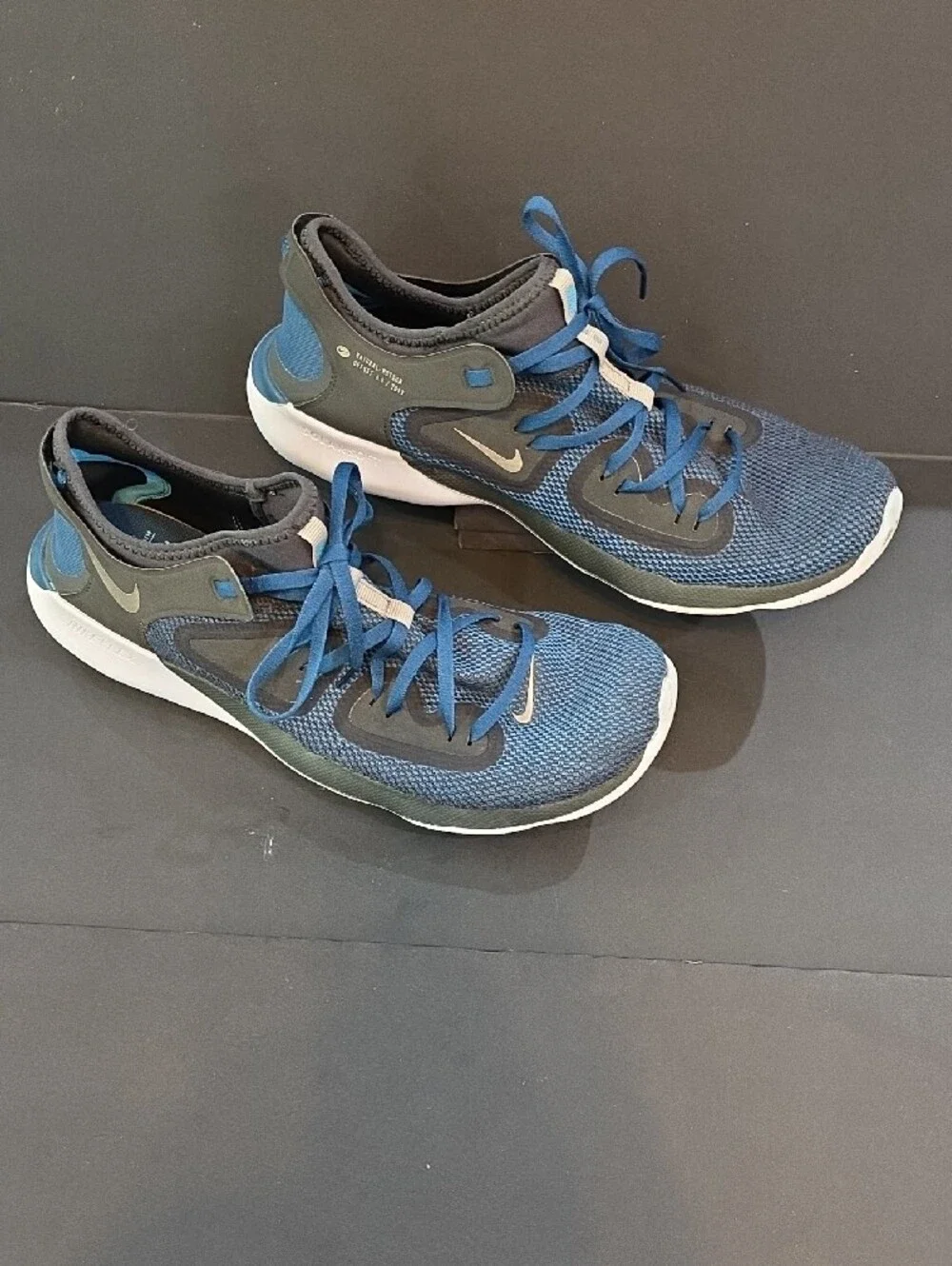 Nike Flex RN 2019 Men's Blue and Gray Training Sneakers with White Soles Size 13
